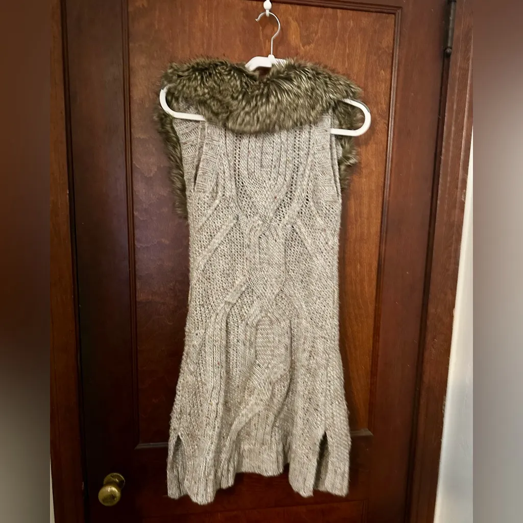 Anthropologie Angel North Fur Sweater Cardigan Vest Size XS - Image 3