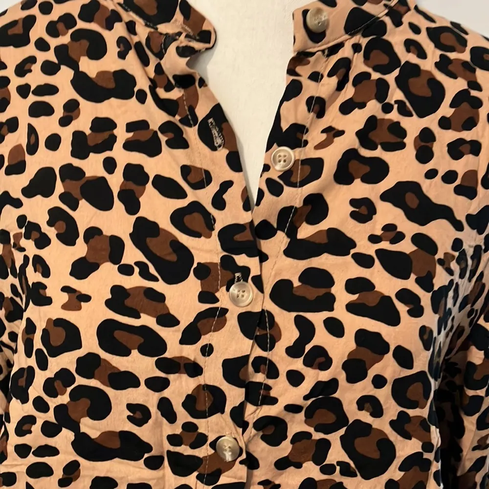 NWY Gaovot mandarin collar button front animal print blousey tie waist dress 1 Brown Size L - Image 3