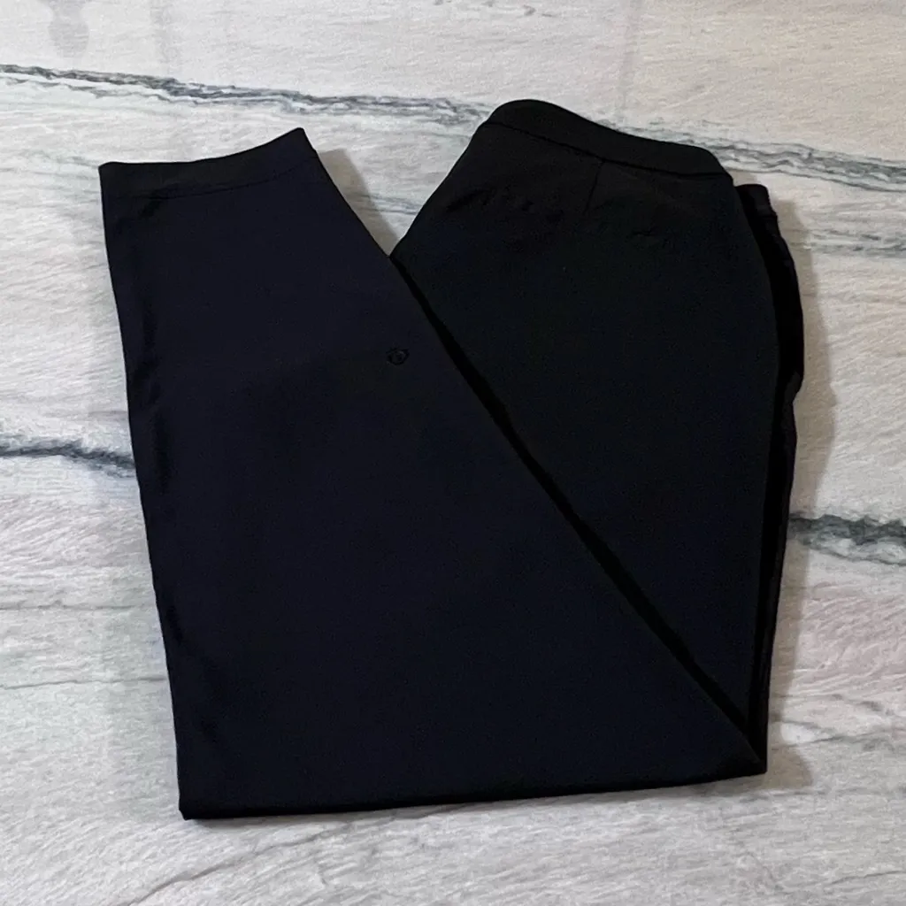 Lululemon Women’s Cinchable Waist Pants - Image 3