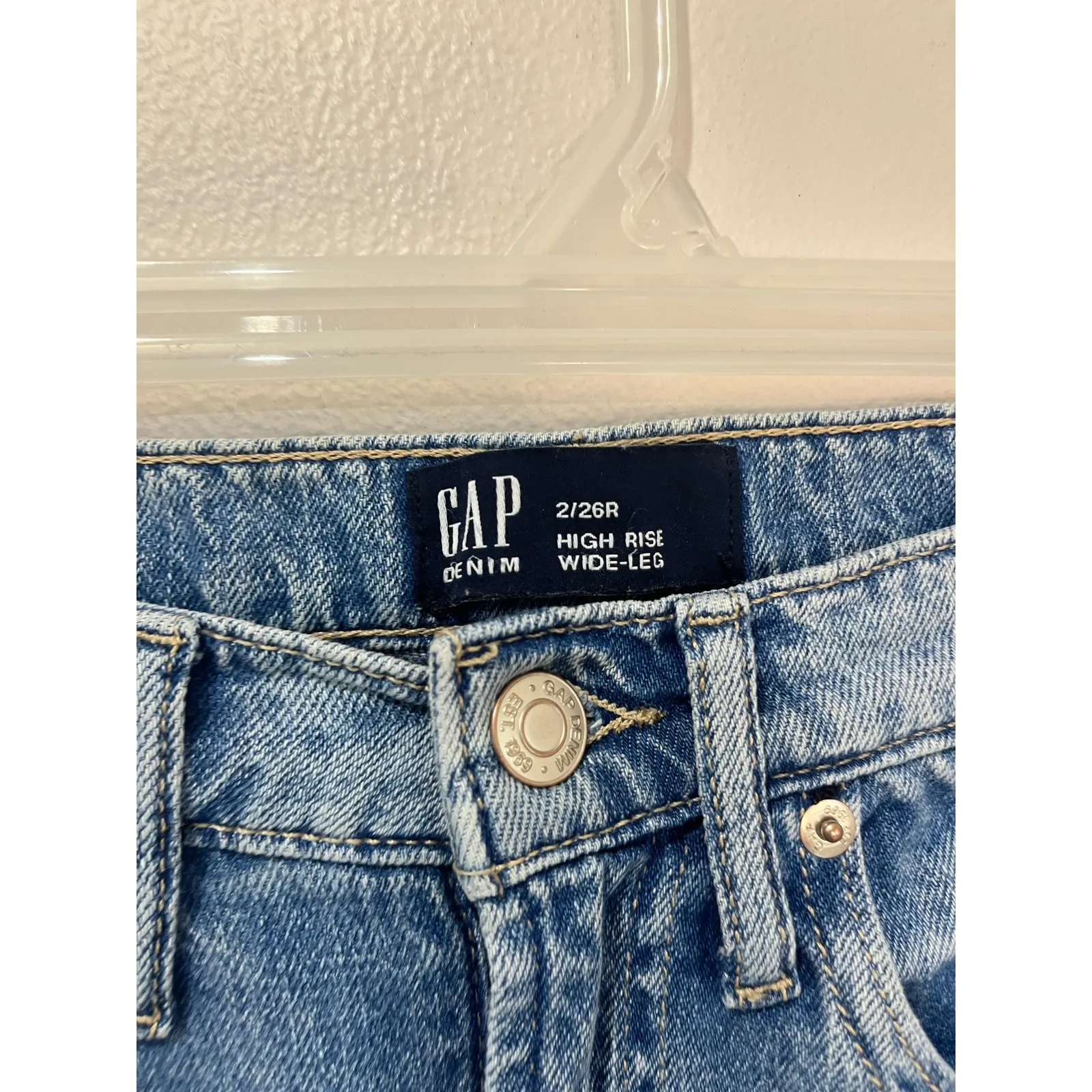 GAP High Rise Distressed Wide Leg Denim Jeans Vintage 90s Style Size 26 - Image 4