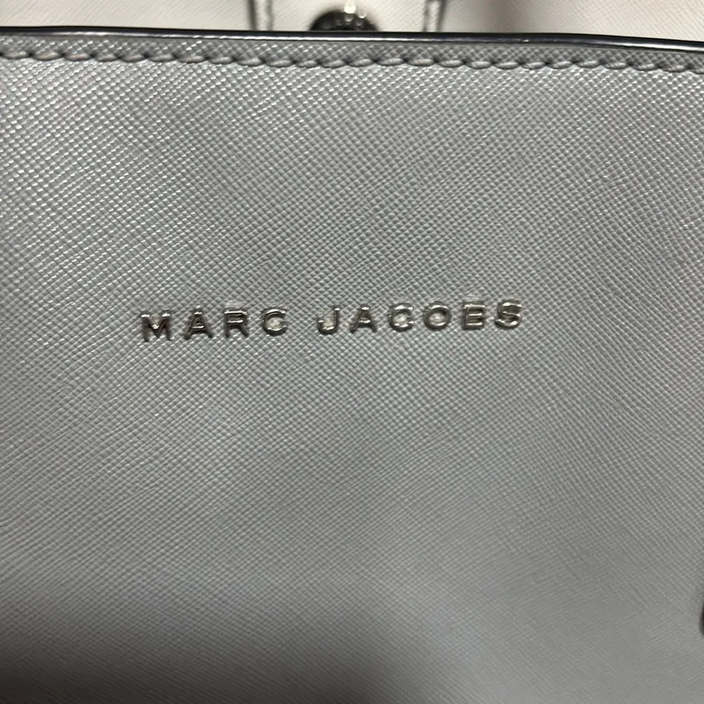 Marc Jacobs grey and white sidekick tote - Image 5