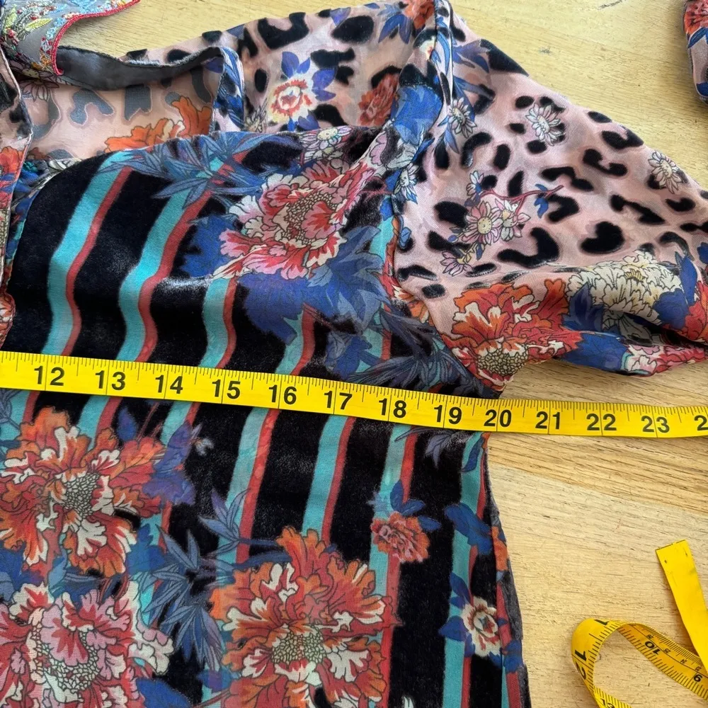 Johnny Was silk blend tunic blouse NEW - Image 8