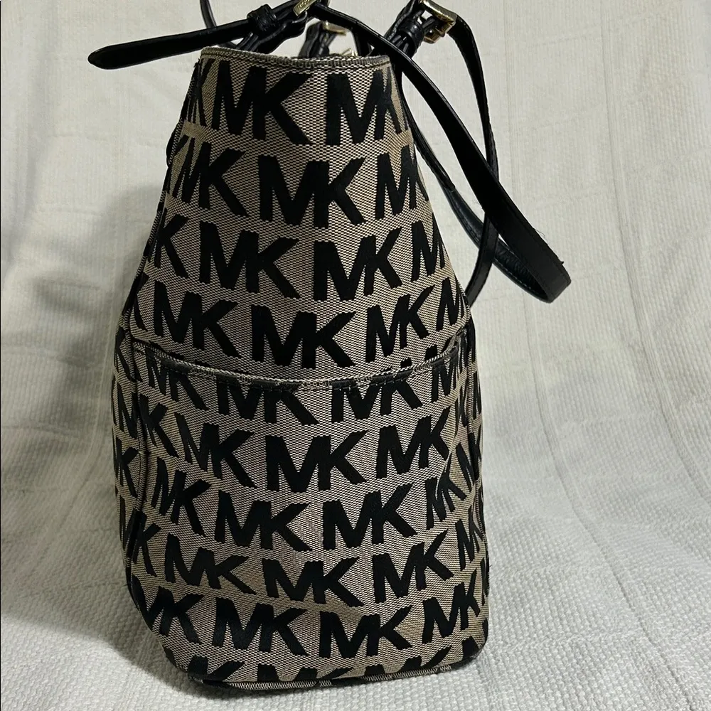 Michael by Michael Kors Jet Set Monogrammed Tote With Adjustable Leather Straps - Image 5