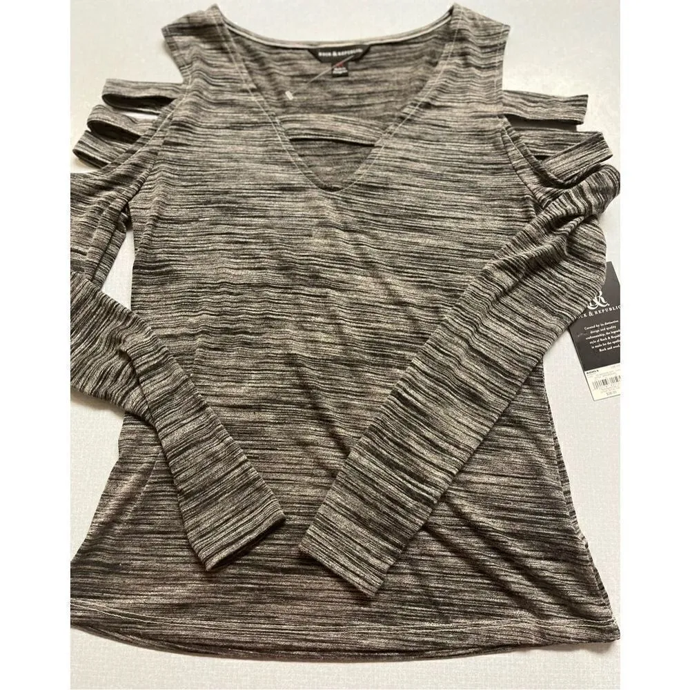 Rock & Republic strap detail top XS NWT - Image 3