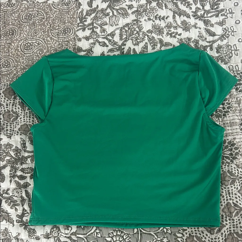 Live in the moment Green Women's Top size M - Image 3