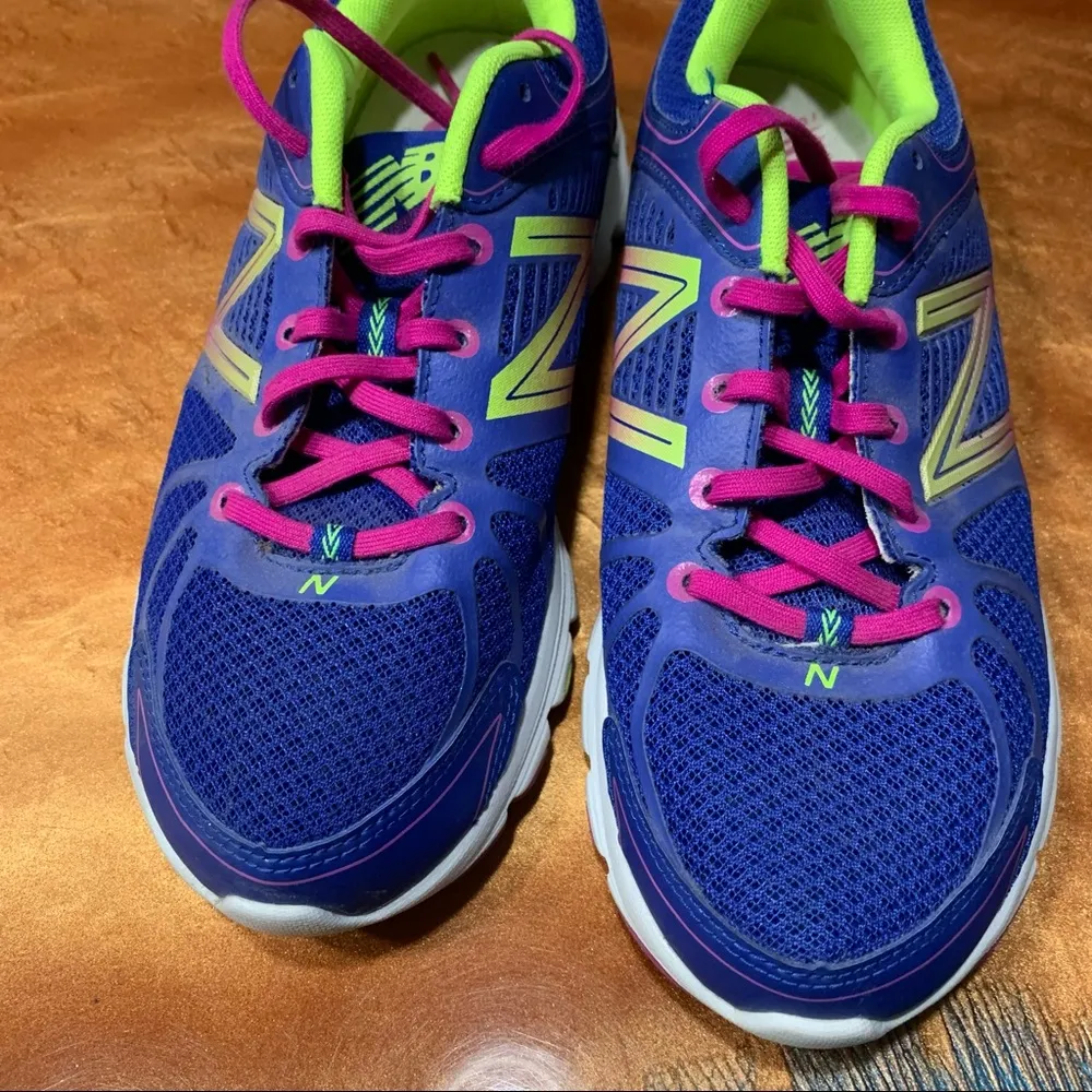 New Balance 690 v3 Speed Ride Running Shoes Size 7 Blue Pink - Image 4