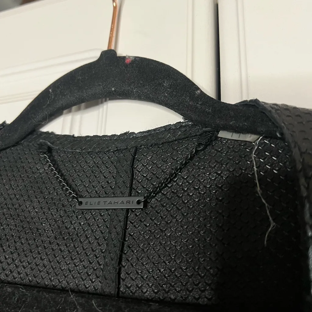 Elie Tahari 100% Leather Micro-perforation Mesh motorcycle vest - Image 8