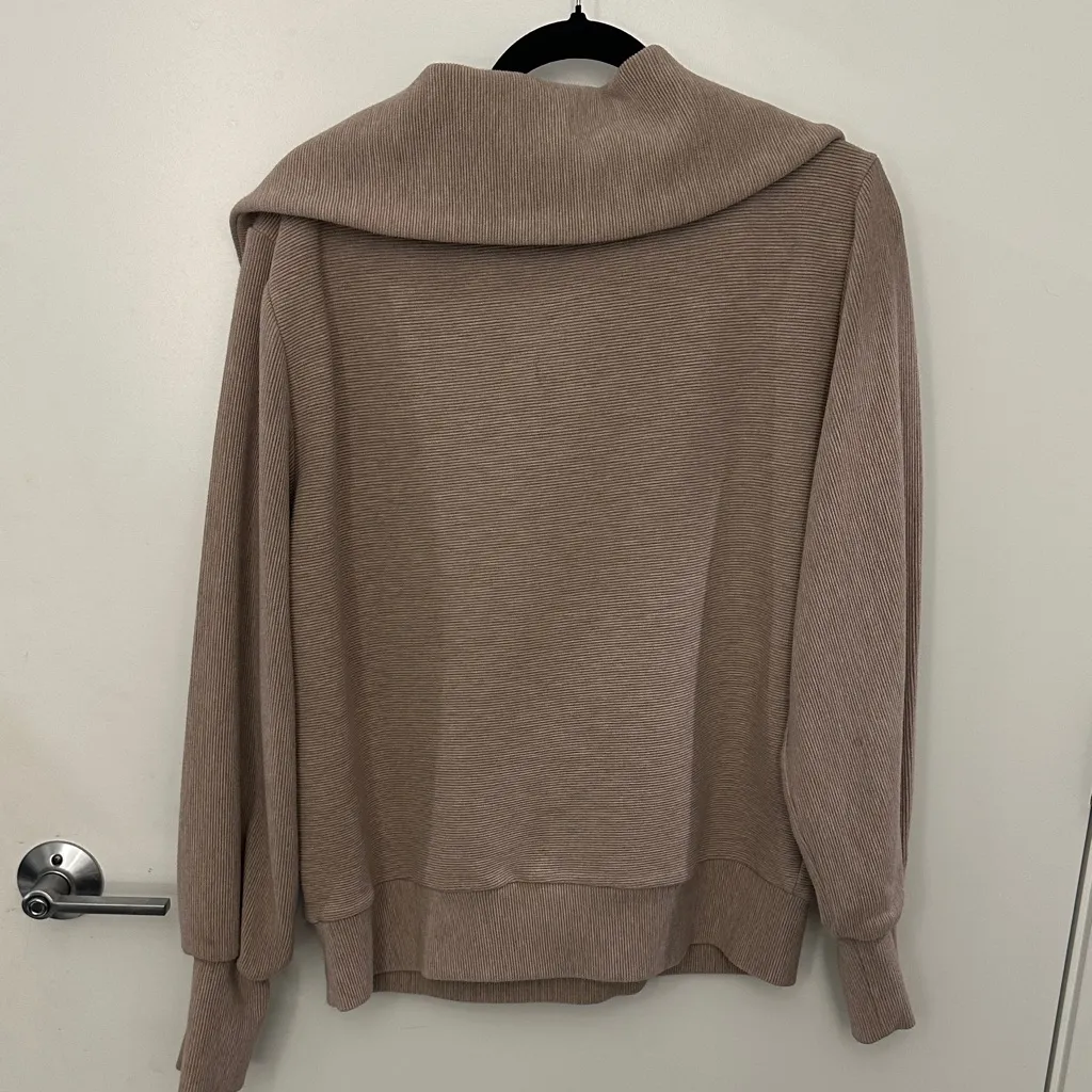 Varley Taupe Marl Vine Half Zip Pullover M - Image 5