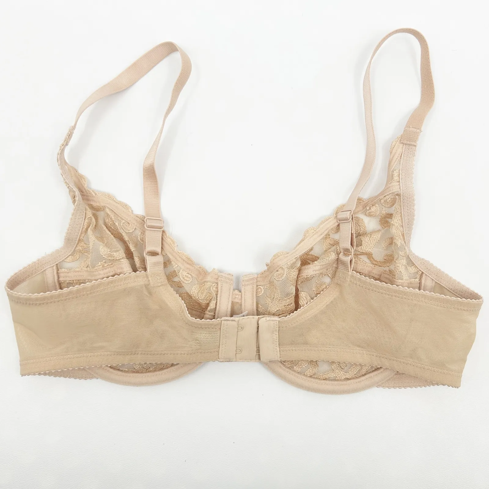 Wacoal Womens Bundle Lot (6) Delicate Neutral Lace Underwire Bras Size 38C - Image 10