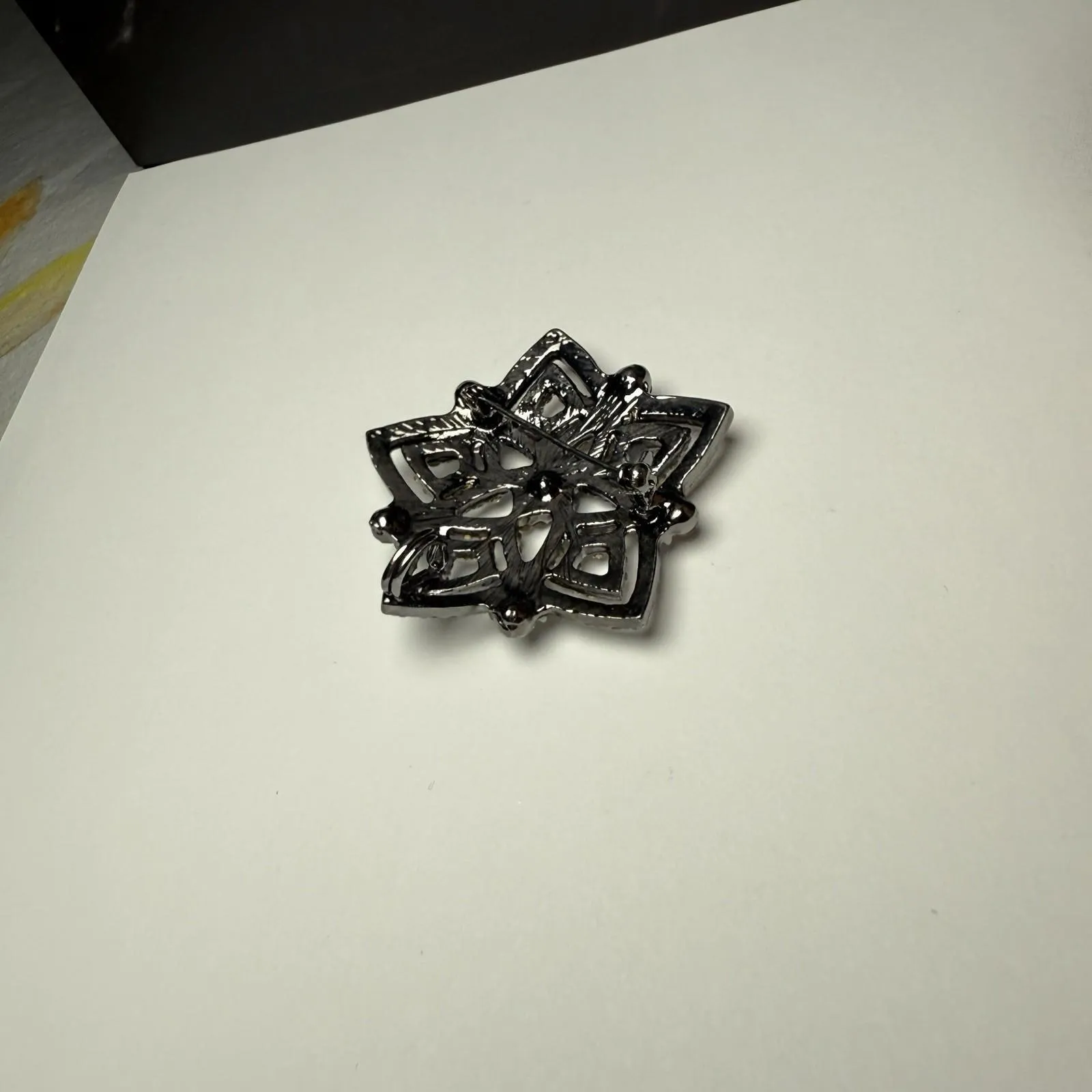 Winter Snowflake Rhinestone Brooch Pin Gunmetal Tone Christmas Dual Pendant - Image 8