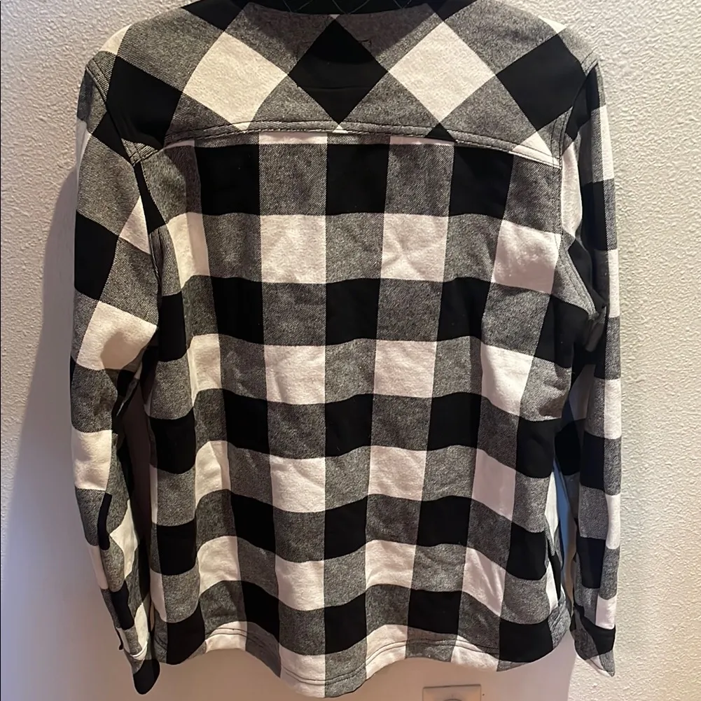 Orvis Black and White Plaid button Up Shaket - Image 3