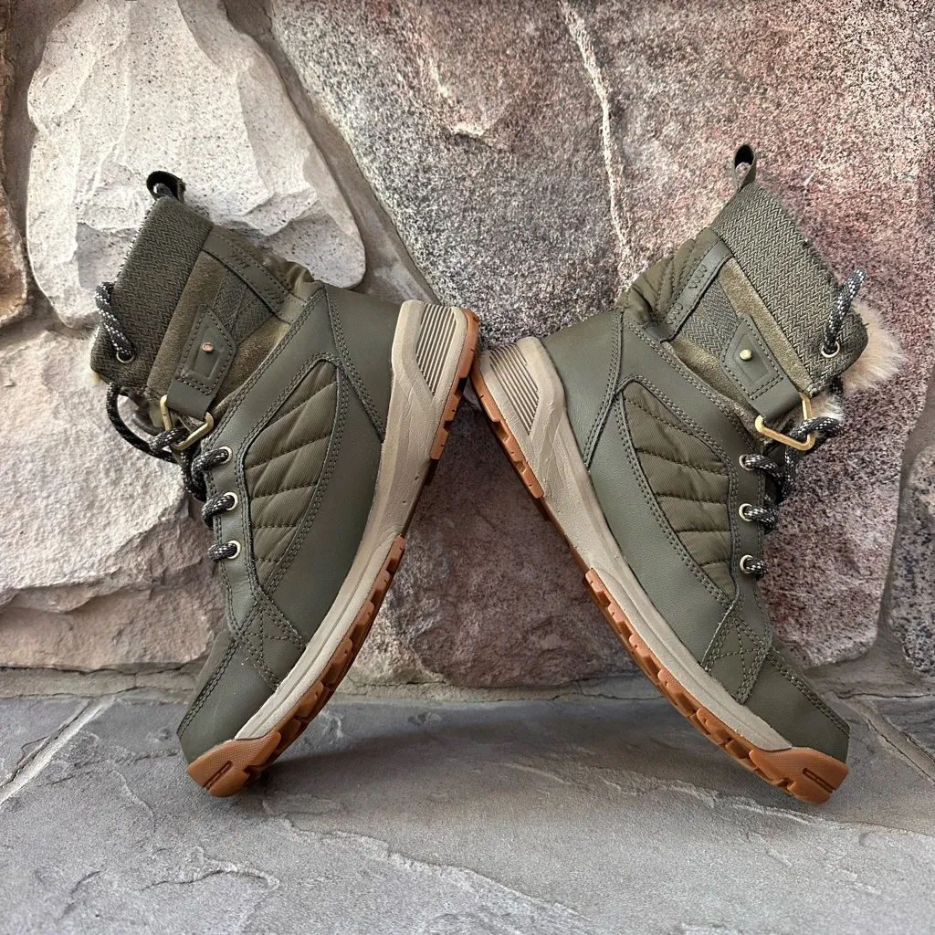 Columbia Boots Meadows Shorty Omni Heat 3D Winter In Army Green Mid Calf - Image 3