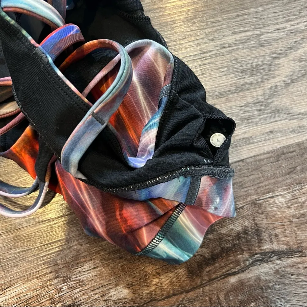 Lululemon Energy Multi Color Sports Bra With Criss Cross Back Straps Size 4 - Image 3