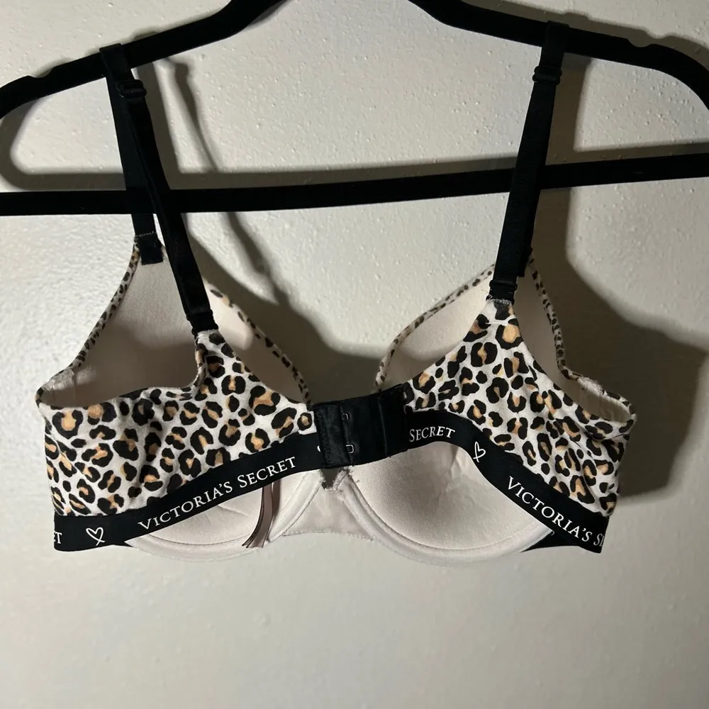 Victoria’s Secret Bra  Leopard Print T-Shirt Lighty Lined Demi LOGO Size 34D - Image 2
