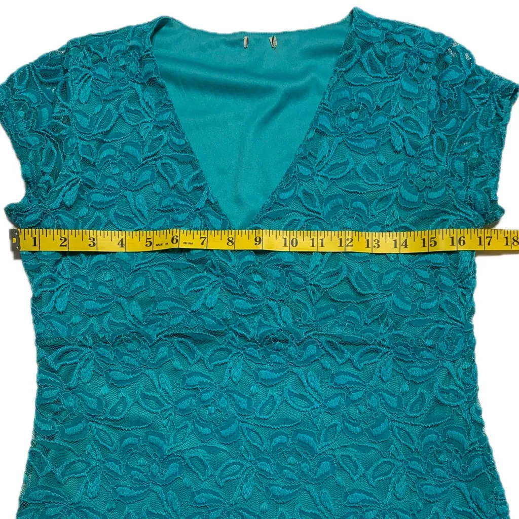 GUESS Teal Lace Cap Sleeve V-Neck Top - Image 11