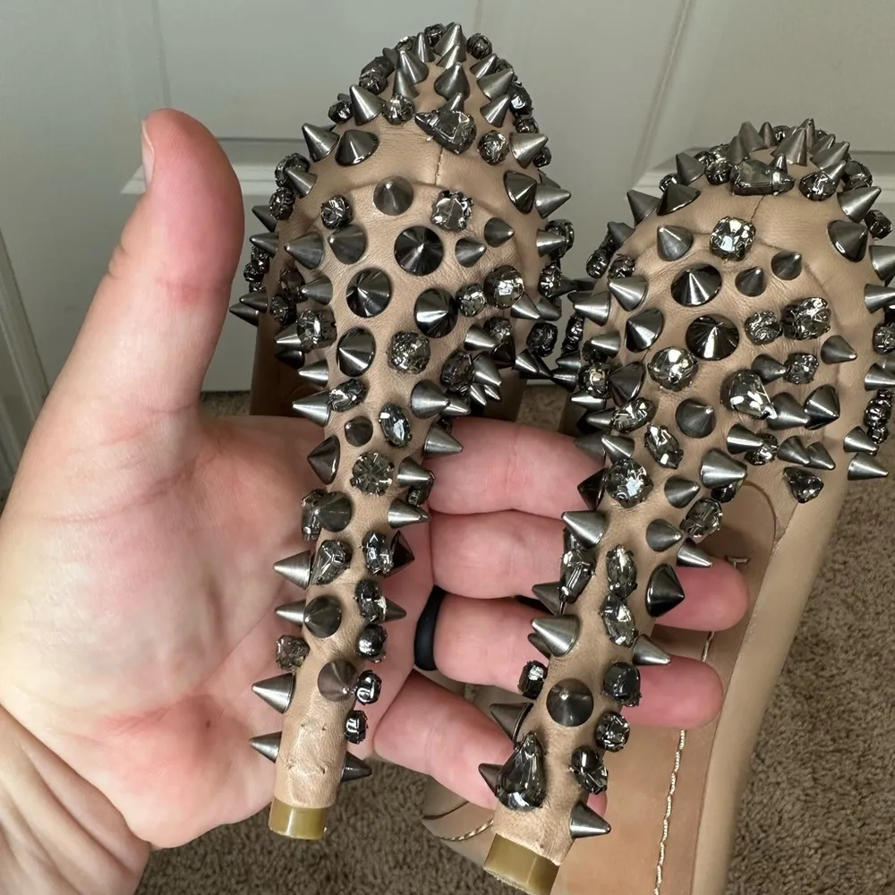 Sam Edelman Lorissa Spiked Pump Nude Leather size 10 - Image 4