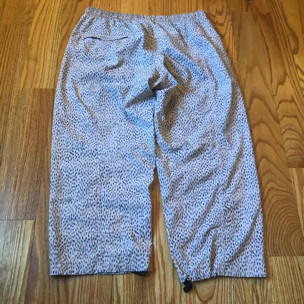 Lululemon step lively crop pants in Dottie dash - Image 5
