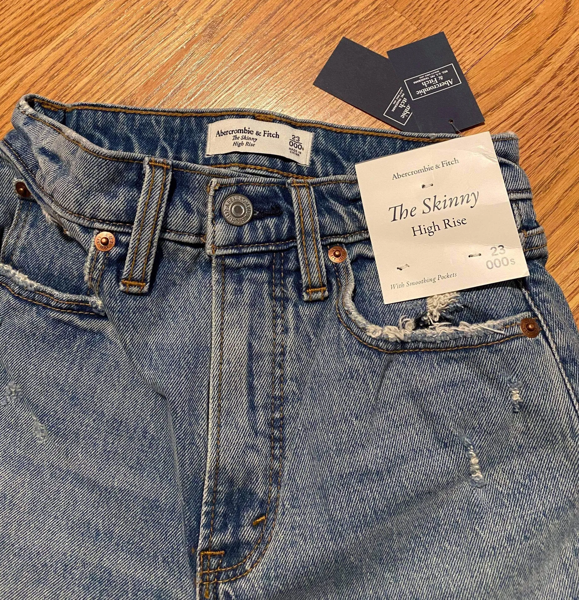 Abercrombie & Fitch Jeans - Image 3