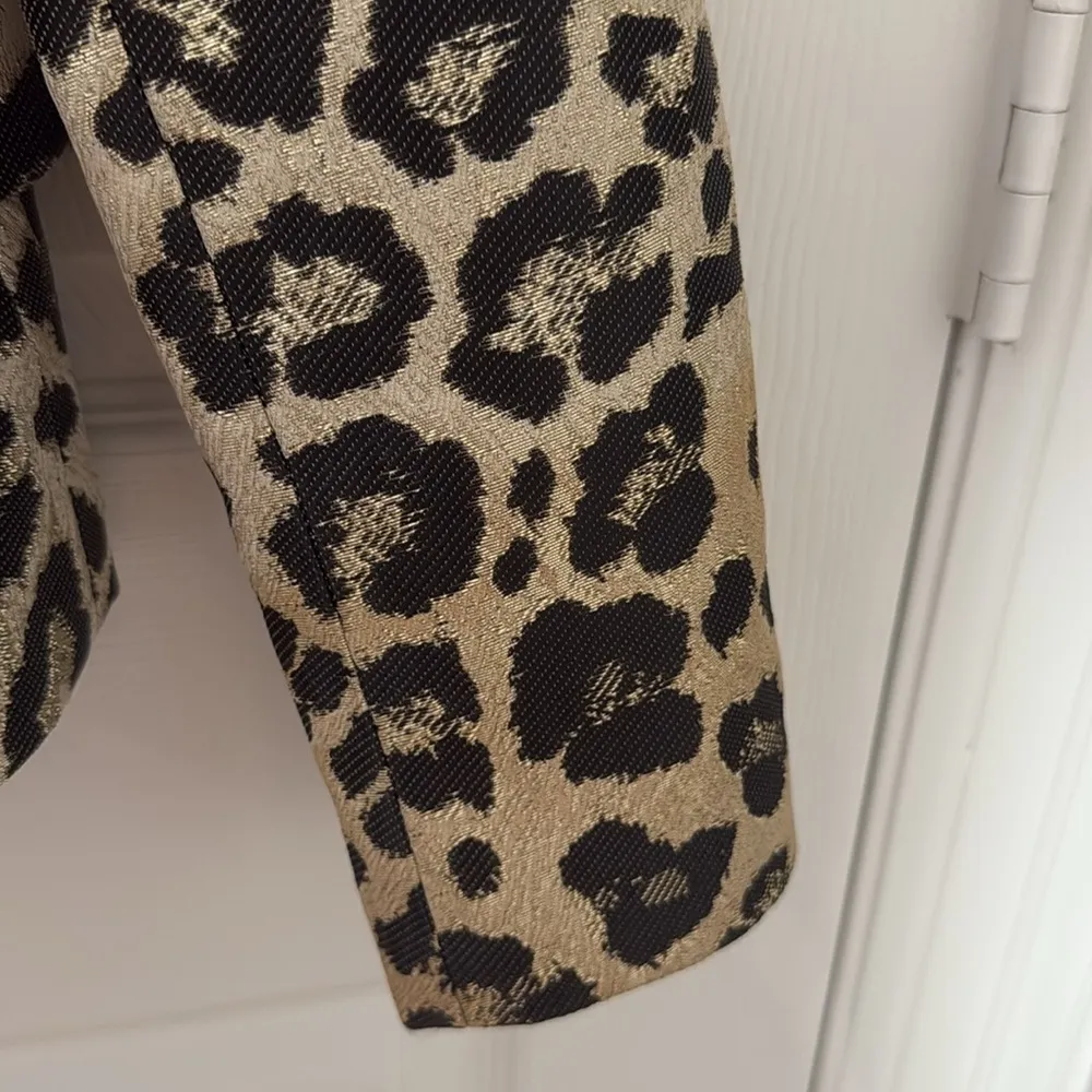 Leopard Print Women's blazer Boston proper sz2 - Image 3