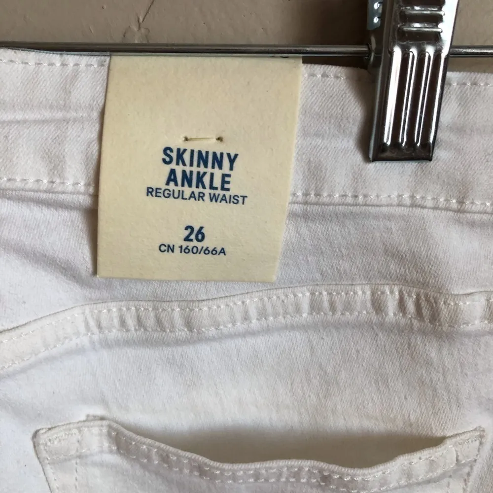 NWT‎ H&M White Skinny Ankle Jeans - Image 6