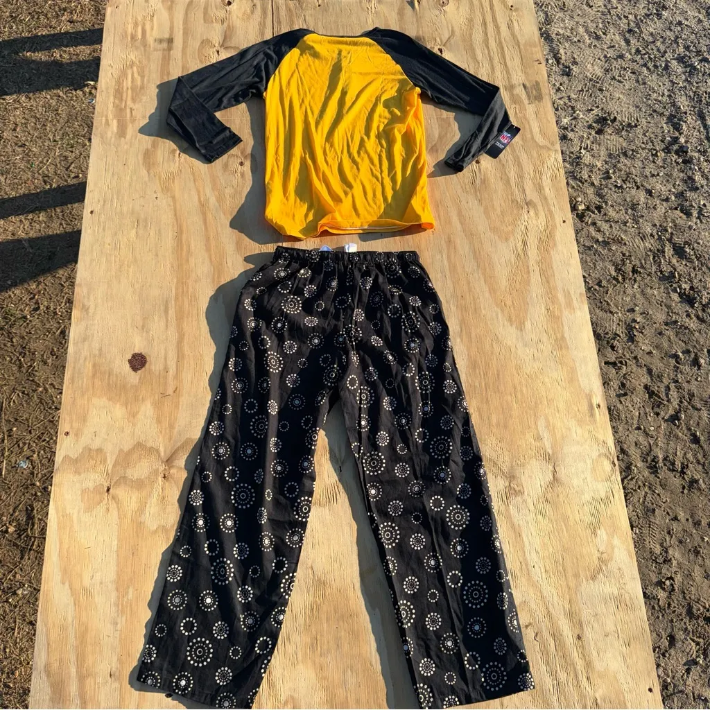 NFL Pittsburgh Steelers Yellow and Black Pajama Set Size Medium NWOT - Image 8