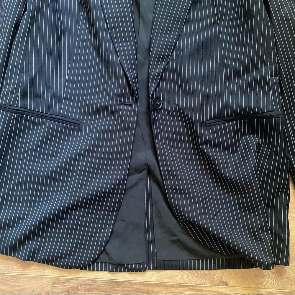 NWOT reformation Dama blazer - Image 9