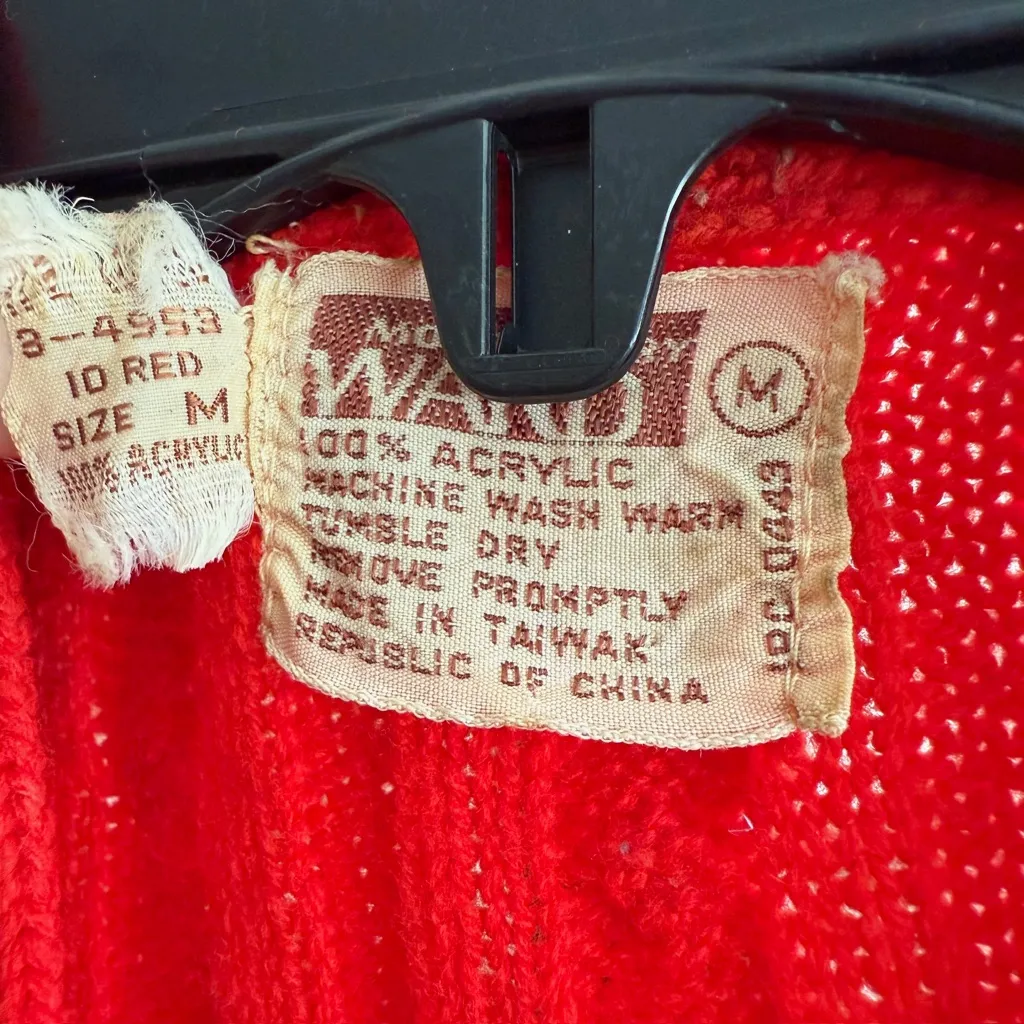 Vintage Red Cable Knit Sweater Vest Medium Button Front Pockets Fall Retro - Image 8