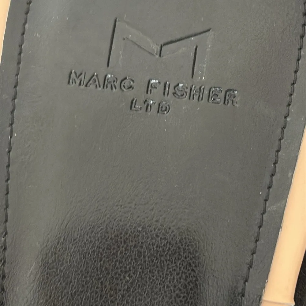 Marc Fisher Cadence Heeled Square Toe Sandal Thong Patent Leather Beige 8.5 - Image 3