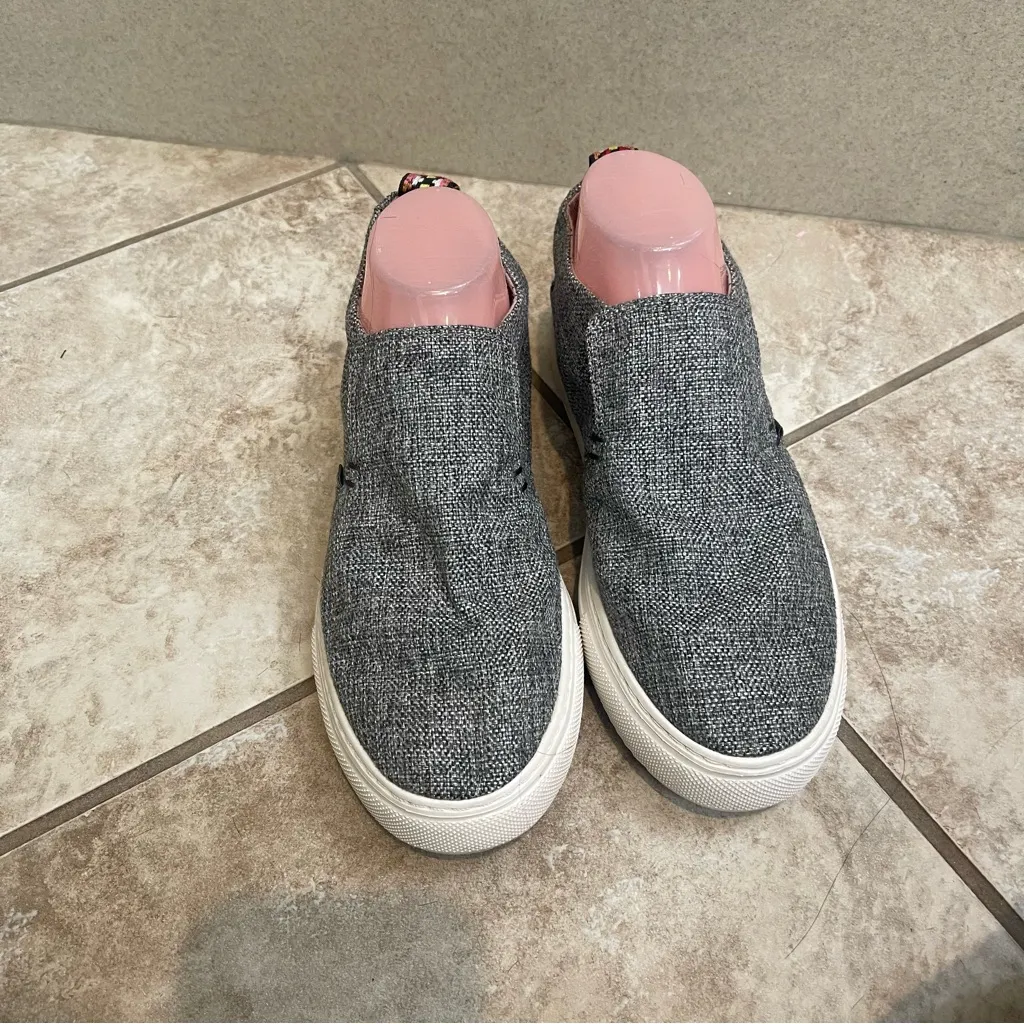 Peyton HeyDude shoes size 8 sneakers shoes slip ons women's‎ grey skater Gray - Image 4