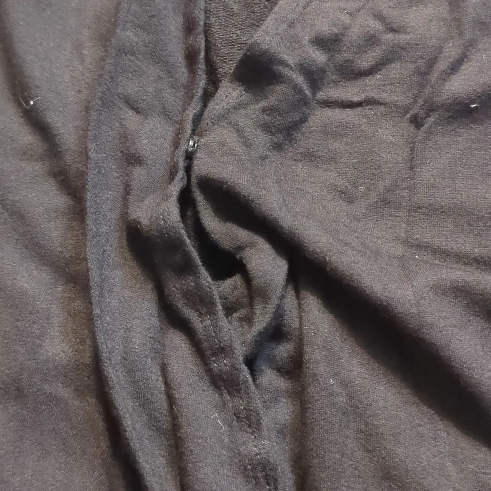 Beyond yoga black romper size medium - Image 6