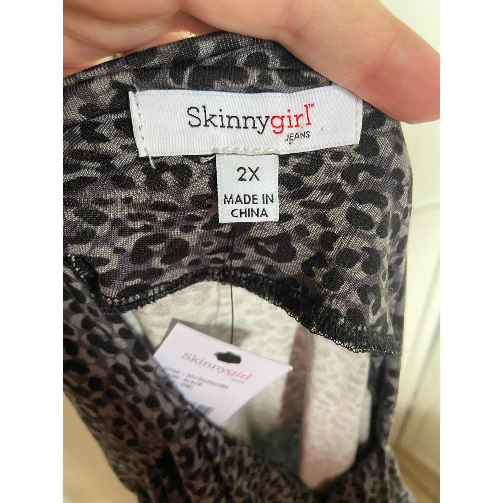 Skinnygirl Womens Top Size 2X Gray Black Leopard Print Boatneck‎ Side Ruched NEW - Image 5