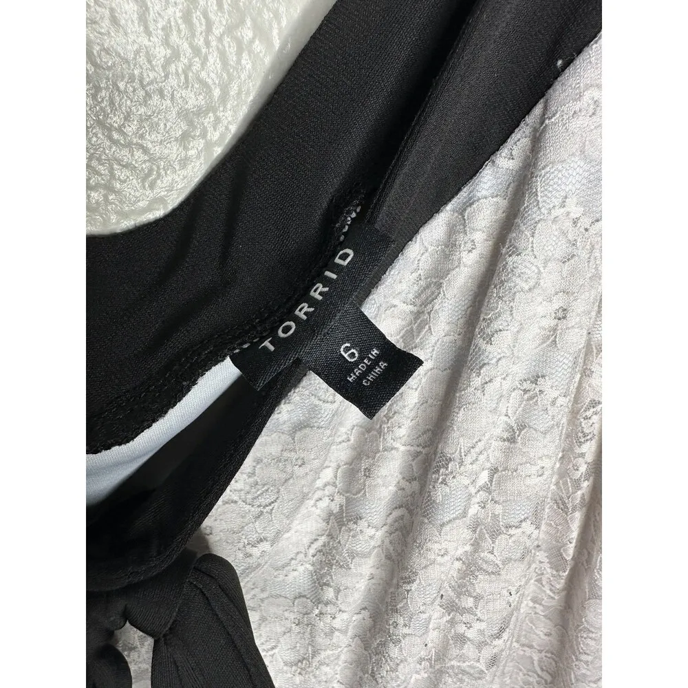 Torrid Tank Top Womens 6 US 6X Multicolor Lace Overlay Adjustable Camisole Sexy - Image 3