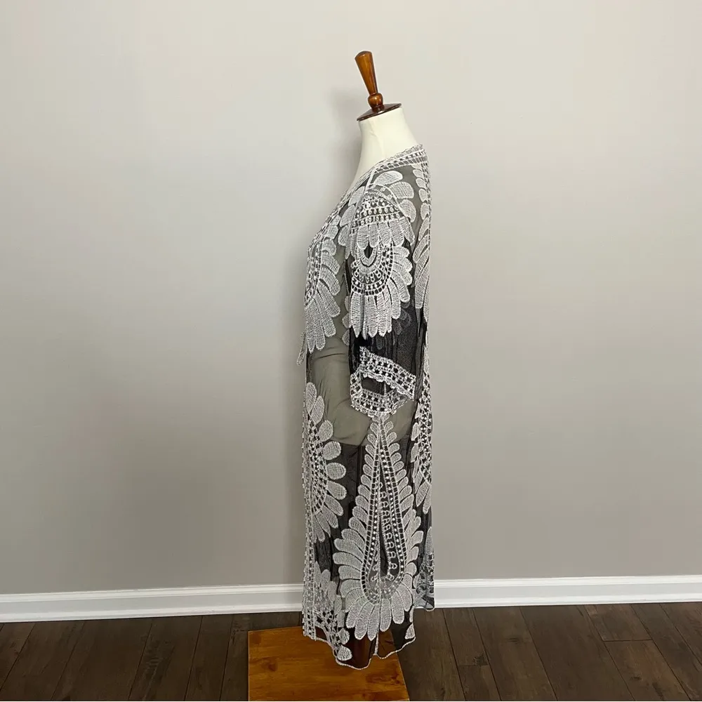 Kimono Cardigan Coverup Long Sheer Crocheted Mesh Boho Hippie Floral Black White Size M - Image 3
