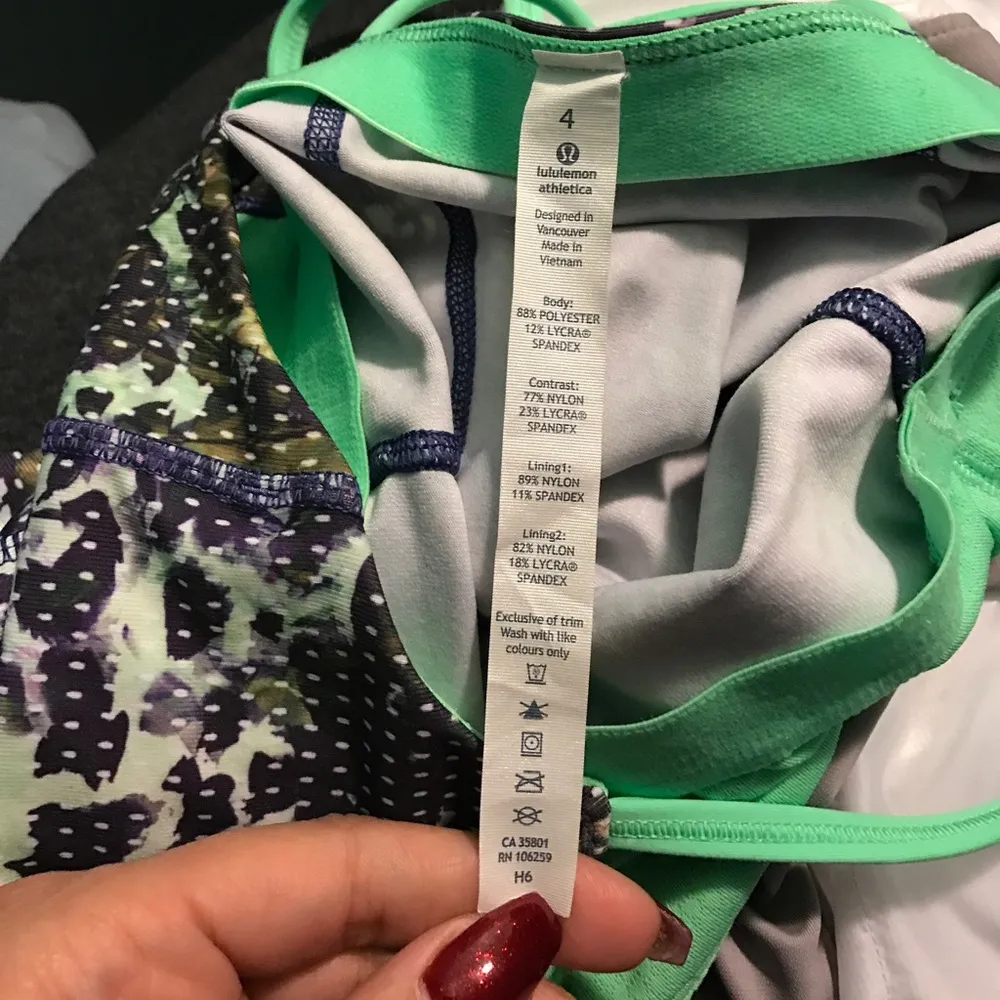 Lululemon Dancing Warrior Tank Floral sz4 - Image 4