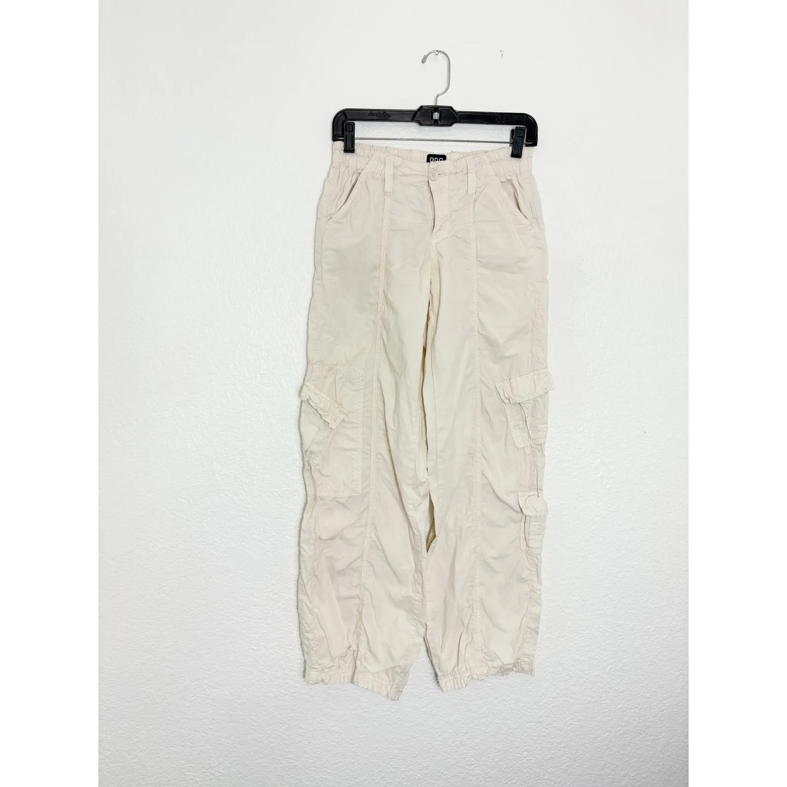 Urban Outfitters BDG Cream Y2K Cargo Pants Size XS Streetwear Baggy - Image 4