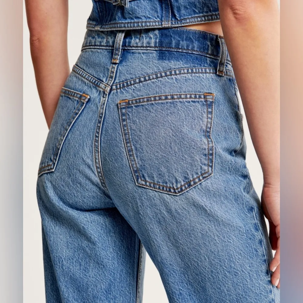 High Rise Loose Abercrombie Jeans - Image 6