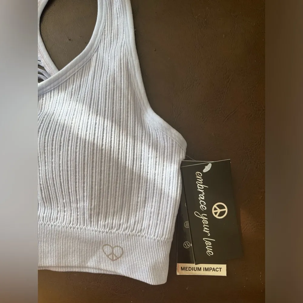 Sports bra with removable cups
All - Image 2