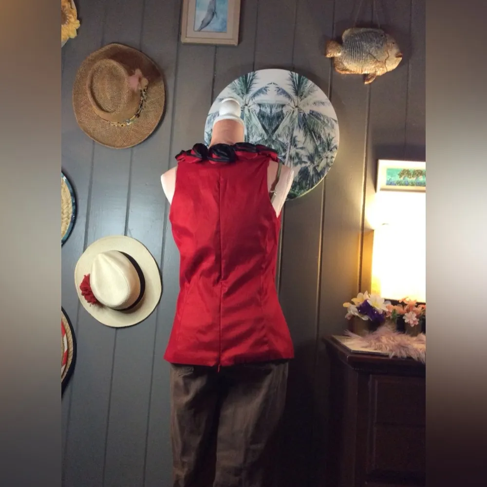 Rose Embellished Dressy Sleeveless Red Top Medium - Image 4