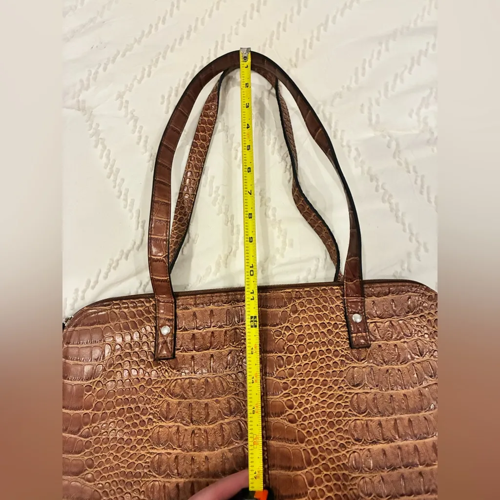 Bueno Vegan Brown Crocodile-Embossed Tote Bag - Image 5