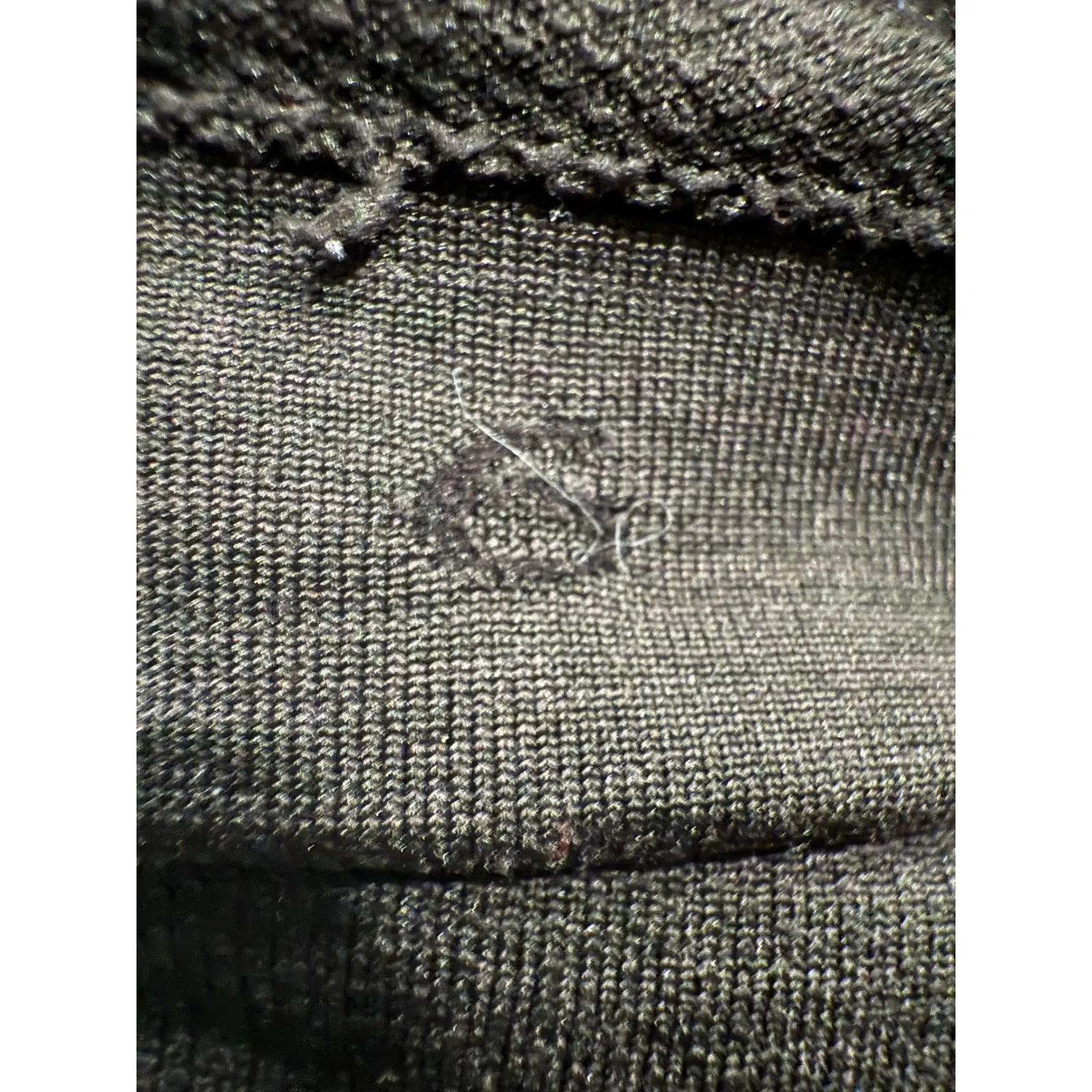 Lululemon Athletica Long Sleeve Athletic Top Black Crew Neck Women's Size 6 - Image 7