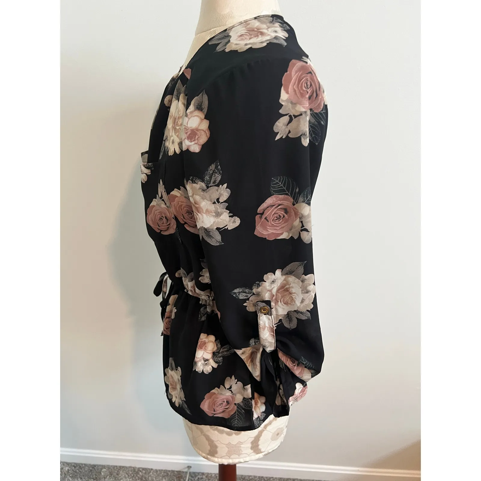 J for Justify Floral 3/4 Sleeve Zip Closure Blouse Medium - Image 2