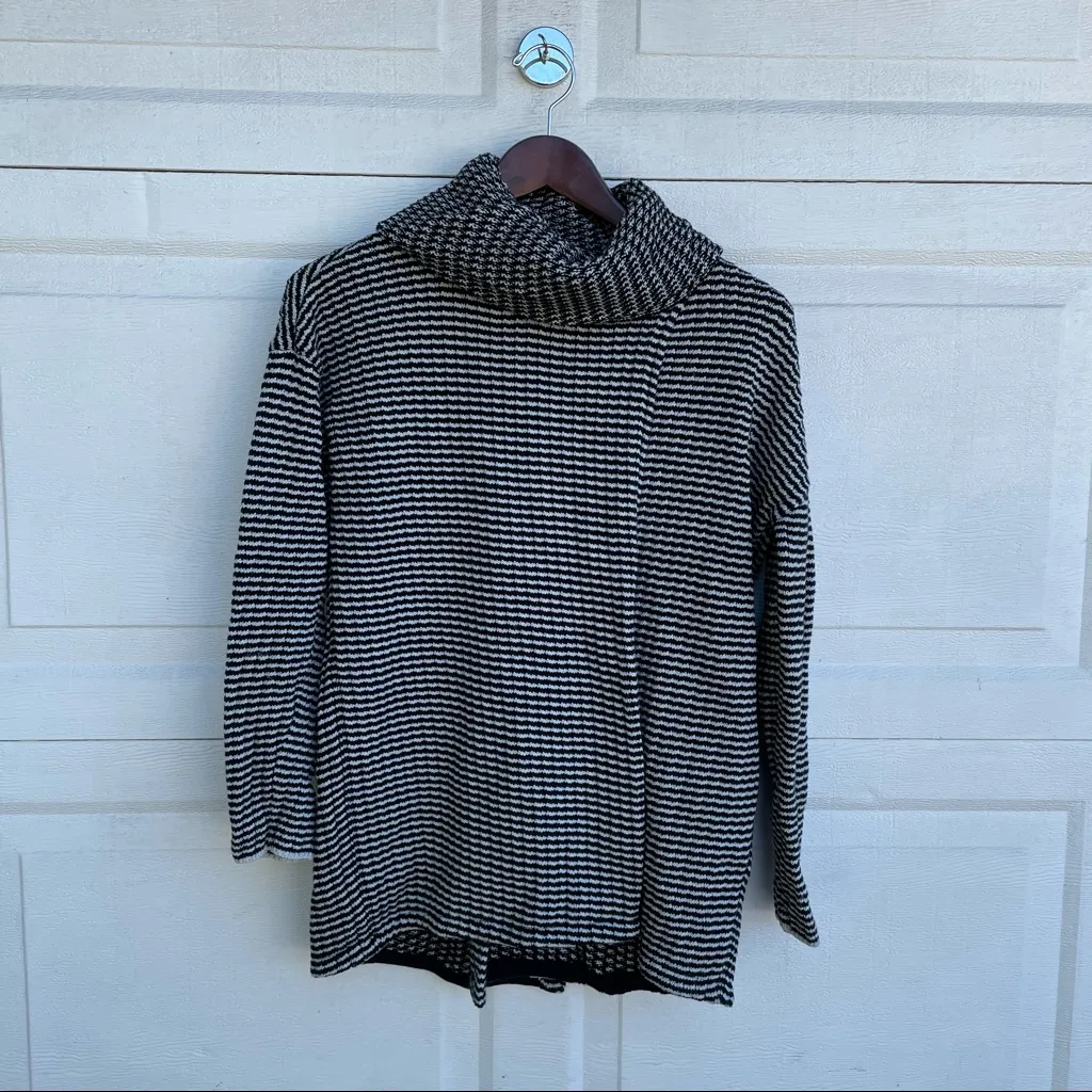 CABi Womens Sweater Fergie Turtleneck Split Front Back Cotton Black Size Small - Image 3