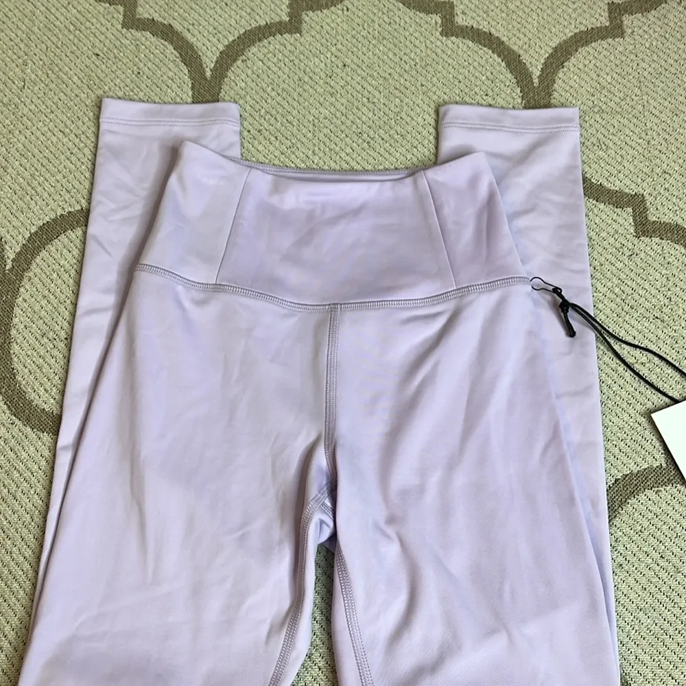 Girlfriend Collective Ultralight Crop Legging in Bellflower - Image 10