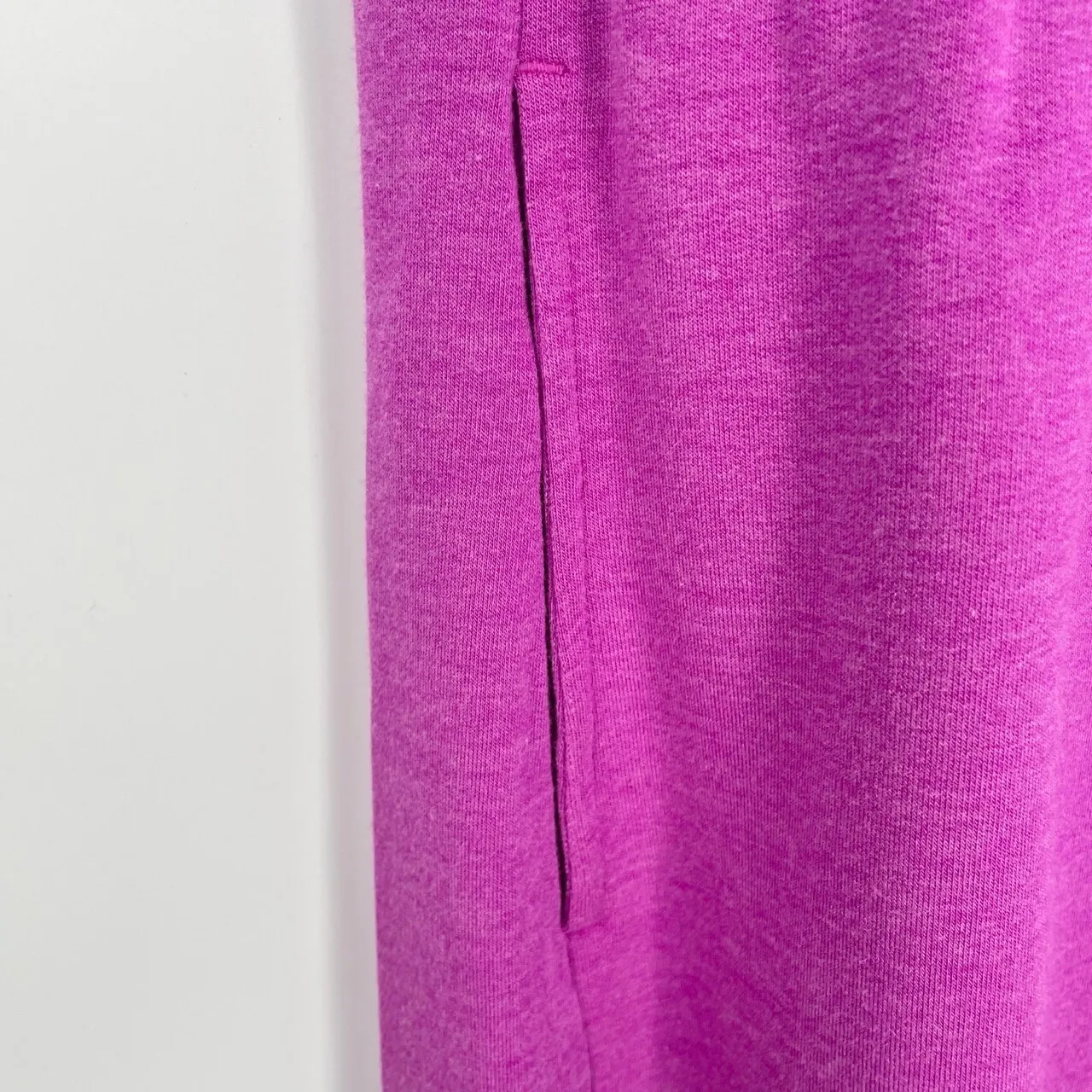 Lou and Grey Women's Scoop Neck Sleeveless Fushia Terry Romper W/ Pockets Large Purple - Image 3