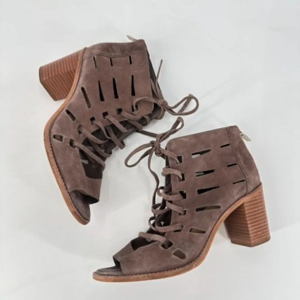 Vince‎ Camuto Tressa Perforated heeled Cut Out Lace-Up Sandal Booties 7.5  Tan - Image 2
