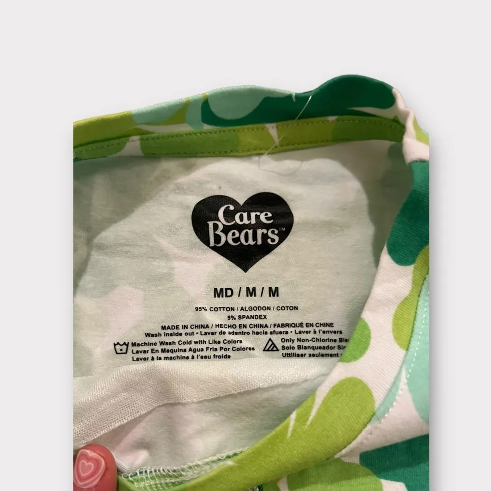 ☘️ St. Patrick’s Day Shamrock Crop Top Size M - Image 4