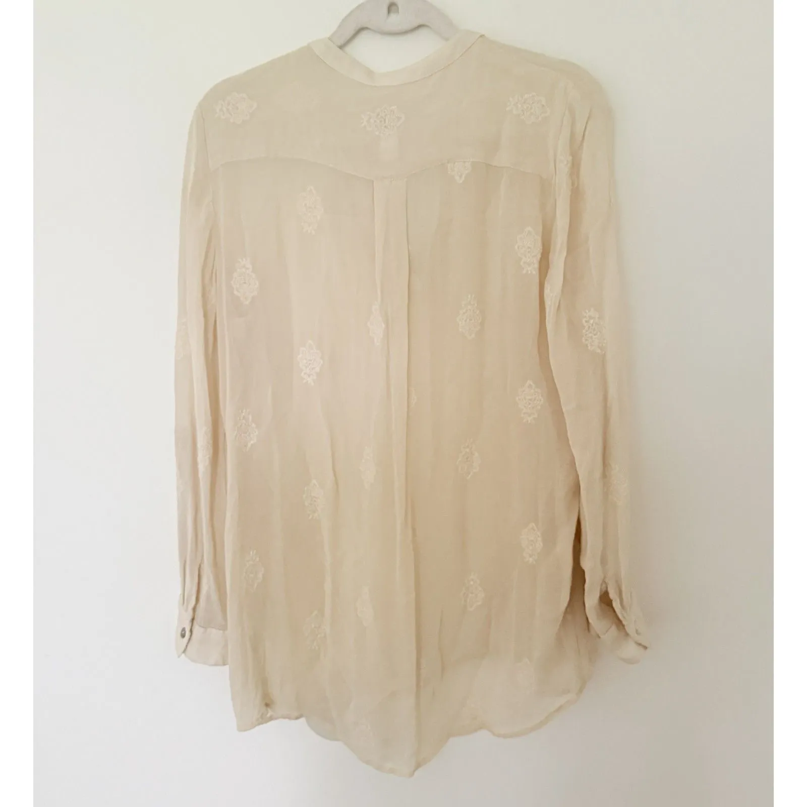 Chicos Selah Lace V-Neck Sheer Vanilla Top Roll-Up Sleeve Romantic Tunic Sz 1 - Image 3