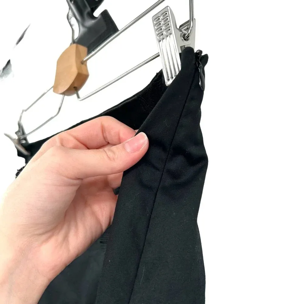 Wolford Black Pencil Skirt‎ Front Slit Satin and Lace Stripe Trim Size US 6 - Image 5