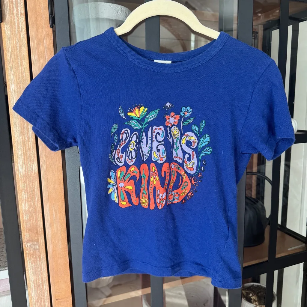 Urban Outfitters Baby tee groovy love is kind cotton royal cobalt flowers top - Image 2