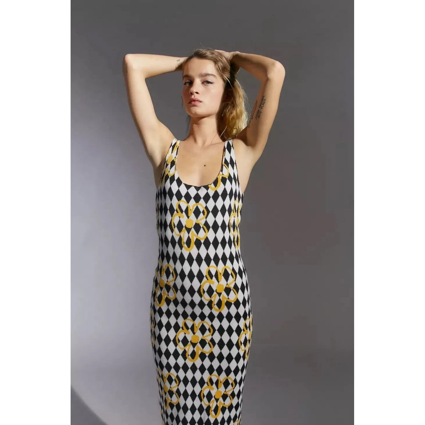 Urban Outfitters Haydee Cutout Midi Dress Argyle Printed Bodycon NWT Size L - Image 3